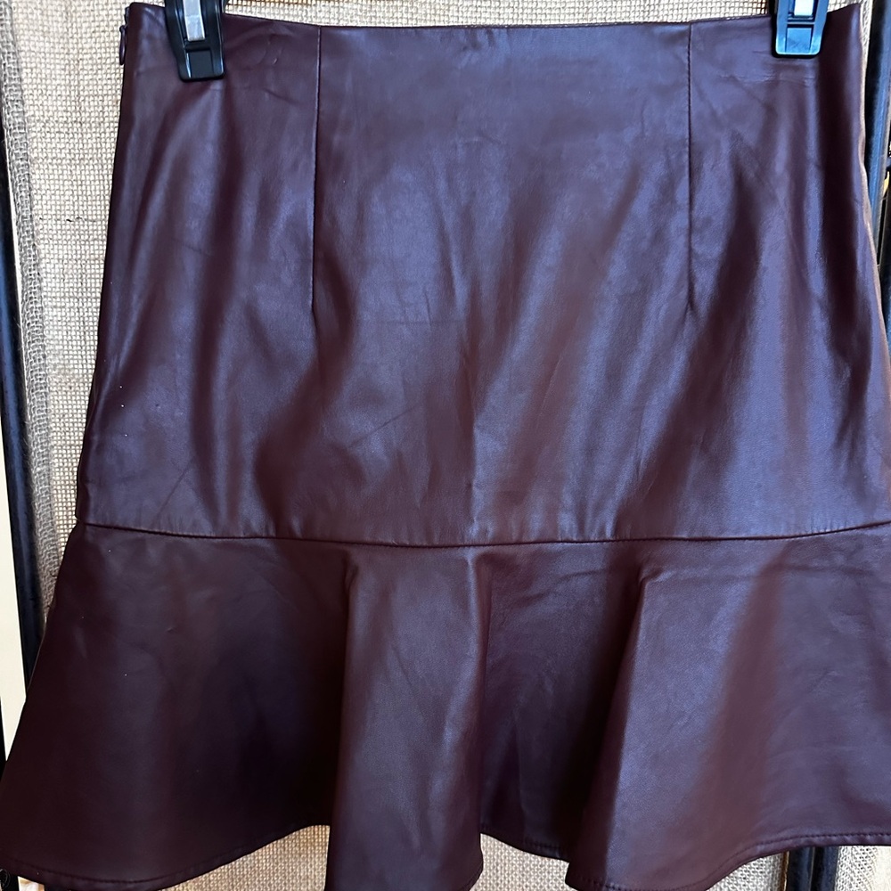 Asher-Burgundy Fake Leather Skirt Size XS 55% cotton, 45% PU. Side Zipper. Mini.